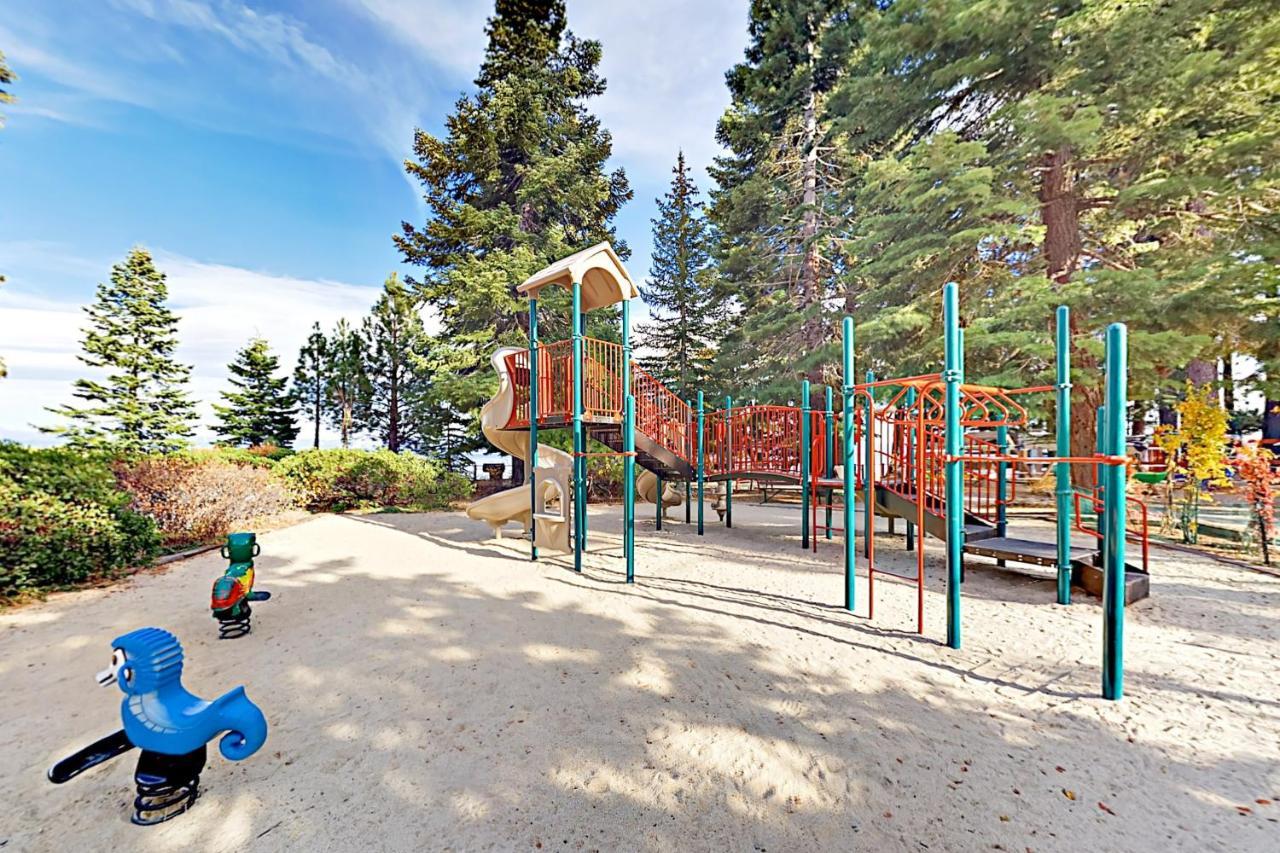 タホシティ Alpine Havenヴィラ エクステリア 写真
